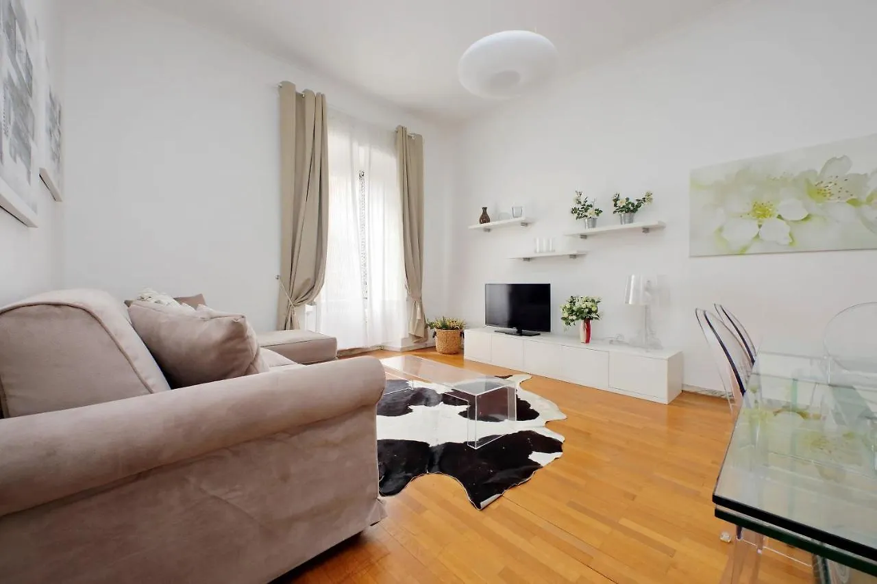 Cozy Domus Apartment - Roma